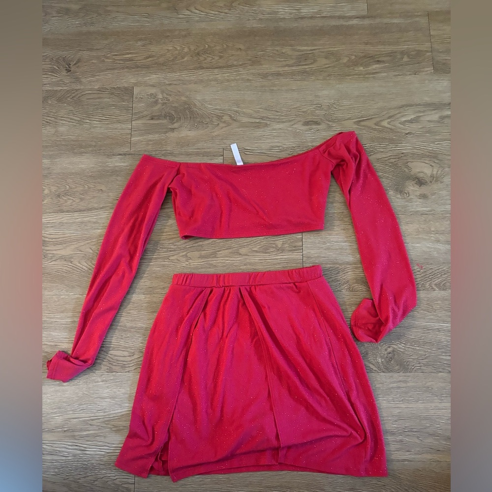 Red Sparkly Two Piece Set From Lucy In The Sky - image 3